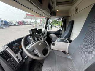 Volvo 240 2010 - FL Closed Box | Refrigerated | Low Milage | Excellent state | изображение 16