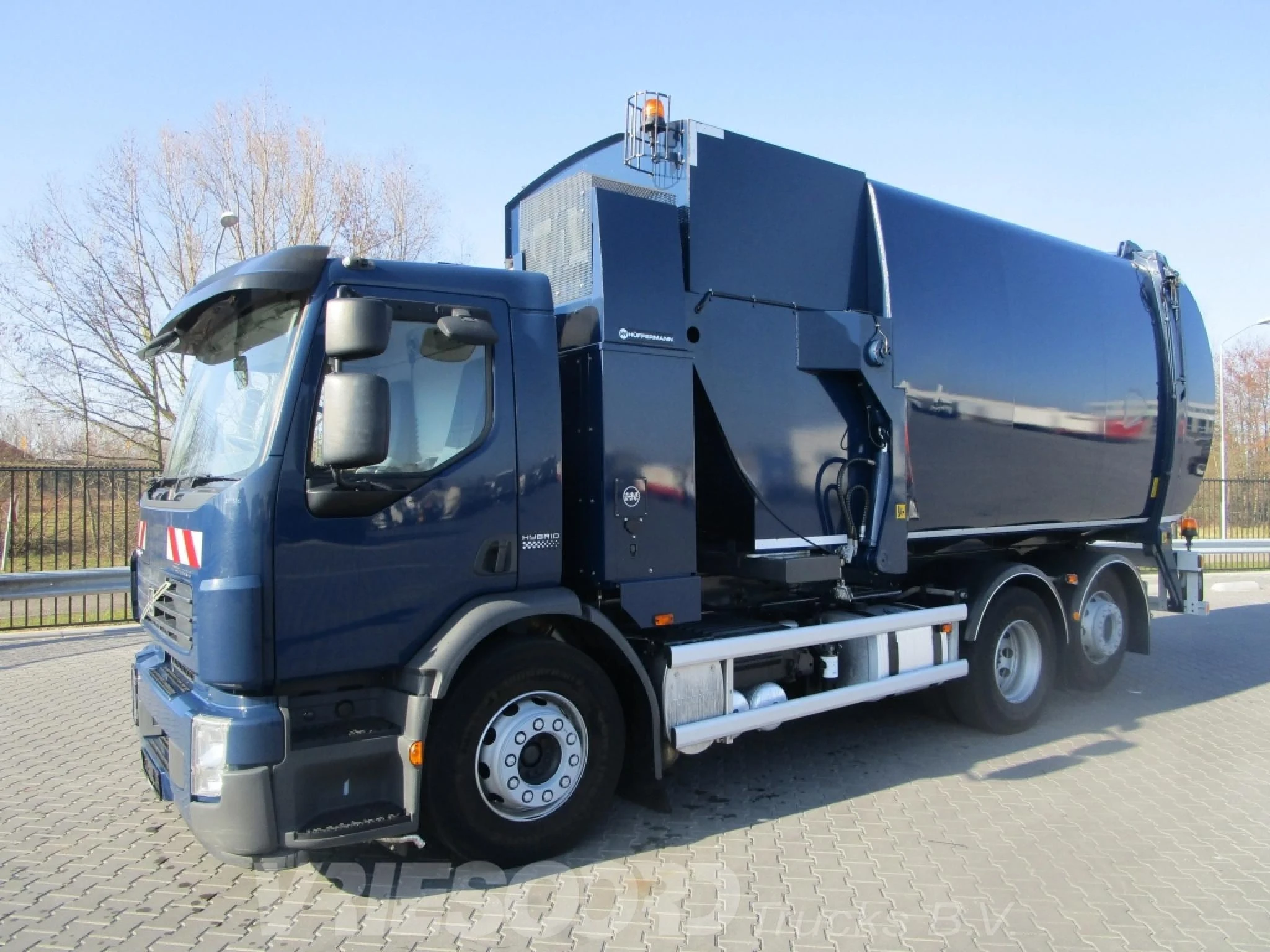 Volvo FES 300 62R HYbride 6x2 Vuilniswagen Zonneklep 2013 obrázek 1