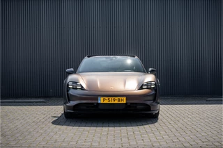 Porsche Taycan 2022 - Cross Turismo 4 | 93kWh | SOH 91% | Luchtvering | Panoramdak obrazek 3