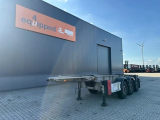 Van Hool 2010 - 20FT ADR CHASSIS / galvanized / MB DISC / 2x liftaxle / ADR / ALCOA / empty weight: 3.300kg / NL-chassis te koop