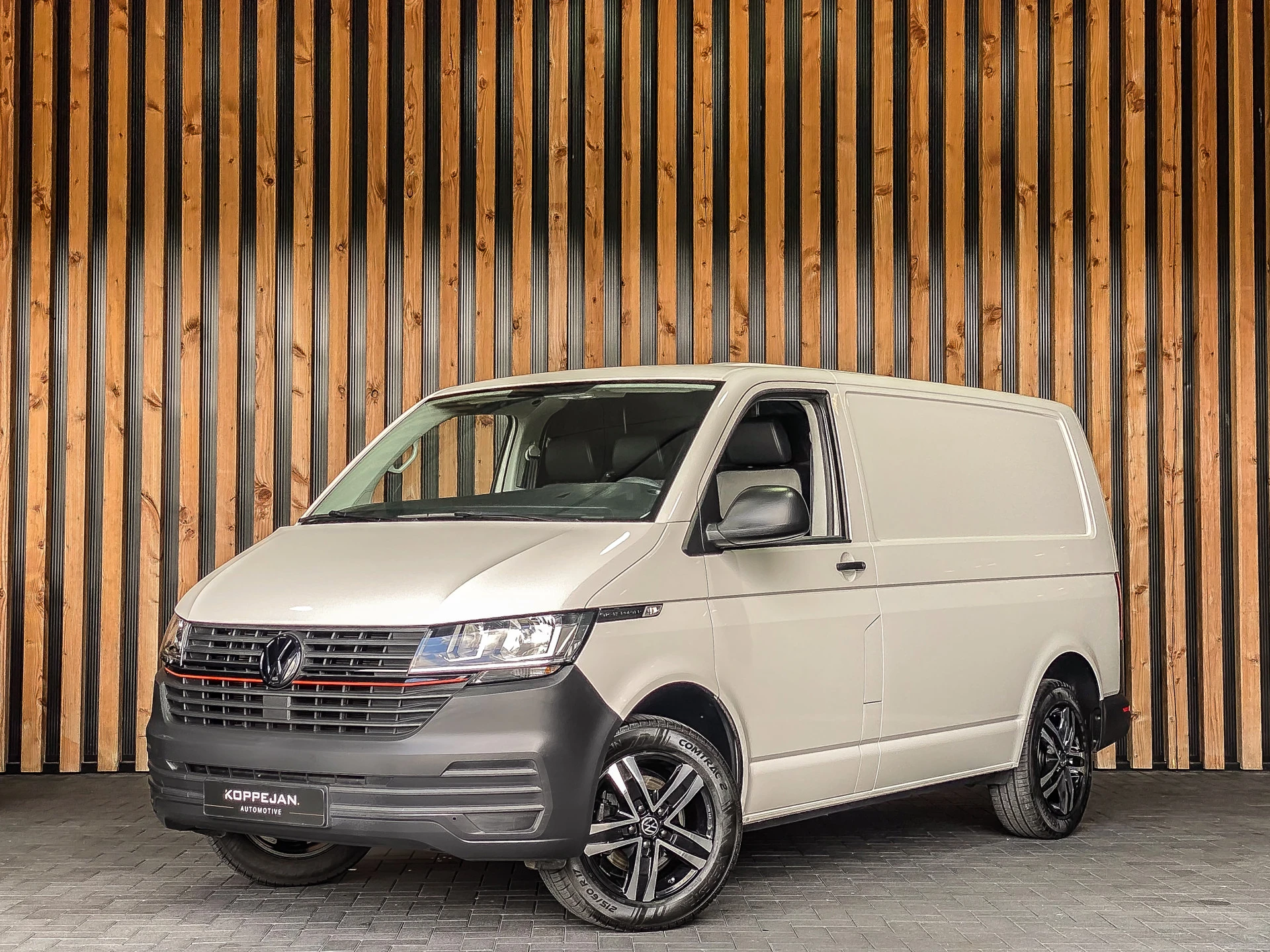 Volkswagen Transporter 2020 - 2.0 TDI 110PK Bestelwagen L1H1 afbeelding 2