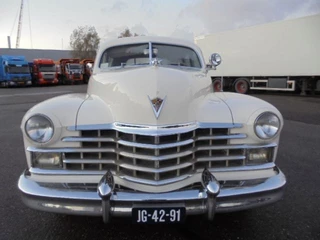 Cadillac Fleetwood 1947 - sedan immagine 2