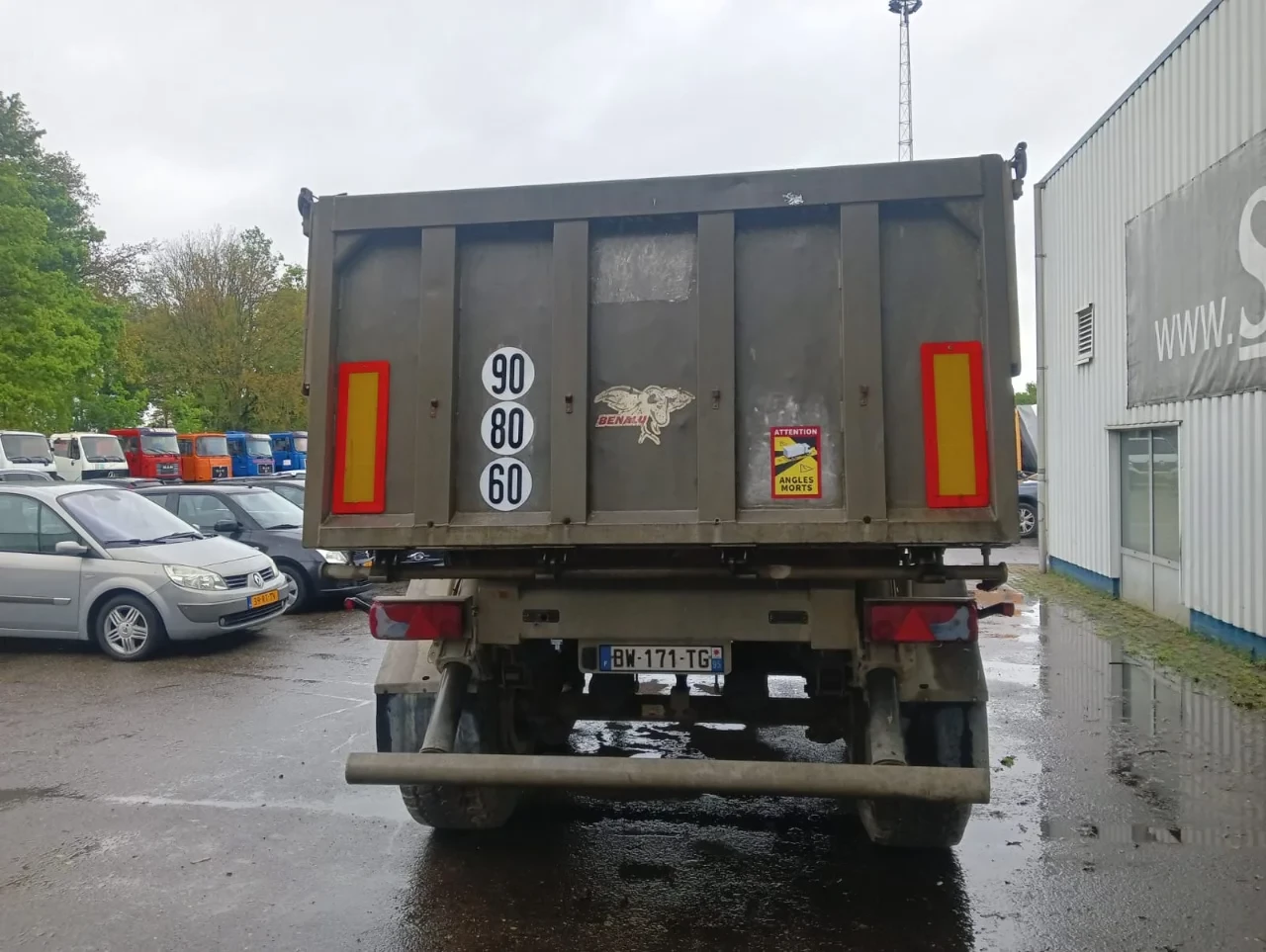 Benalu 2011 - 2 Axle Alu Tipper , Spring Suspension , Drum Brakes obrázek 6