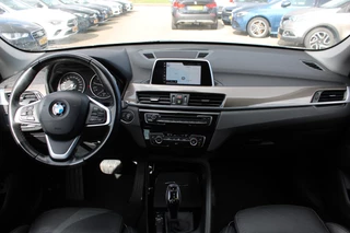 BMW X1 2018 - sDrive18i Automaat Executive X-Line Sportstoelen 18'' NAVI TREKHAAK obrazek 2
