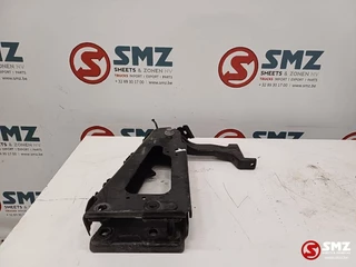 Mercedes-Benz N/A 2021 - Occ cabinebeugel + montagebeugel rechtsvoor Merced imagen 3