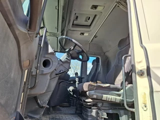 Scania T 2001 - T144-460 / 6X4 / RETARDER / 2XBIG AXLE / HYDRAULICS / FULL STEEL / DRUM BRAKES / ONLY:450014 KM / EURO-2 / 2001 zdjecie 12