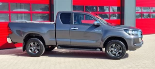 Toyota Hilux 2022 - 2.4 D-4D 4x4 Automaat | 150pk | Luxe uitvoering Hilux 2.4 D-4D 4x4 Automaat bild 3