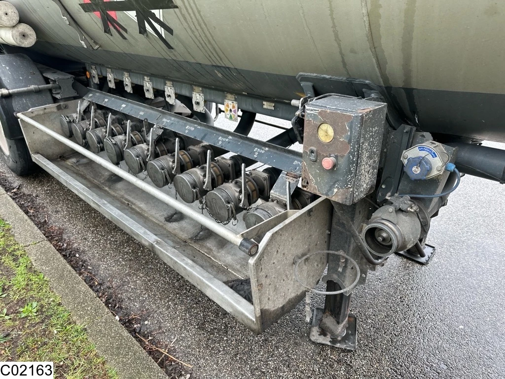 Trailor 1993 - Fuel 39919 Liter, 9 Compartments immagine 3