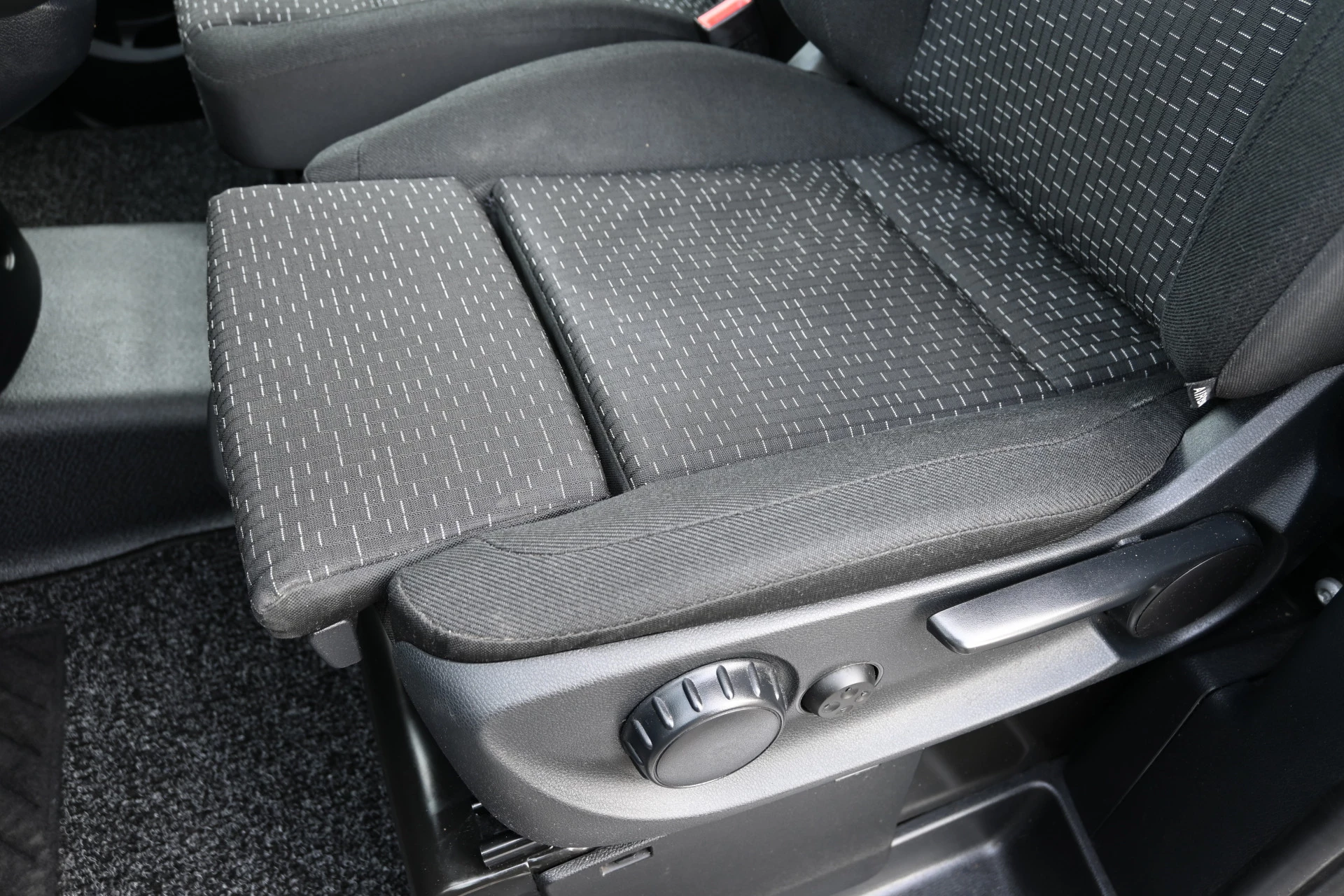 Mercedes-Benz Vito 2024 - 116 CDI L2 Pro imagem 17