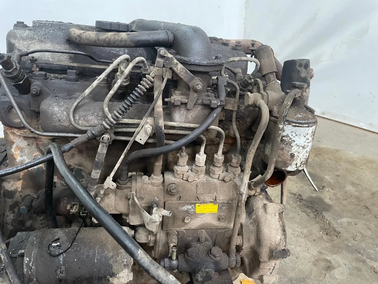 Toyota 4-cylinder diesel engine изображение 7