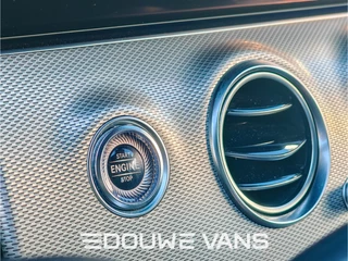 Mercedes-Benz E-Class 2019 - 300e Head Up Exclusive Memory Burmester Panorama Hybrid obrazek 31