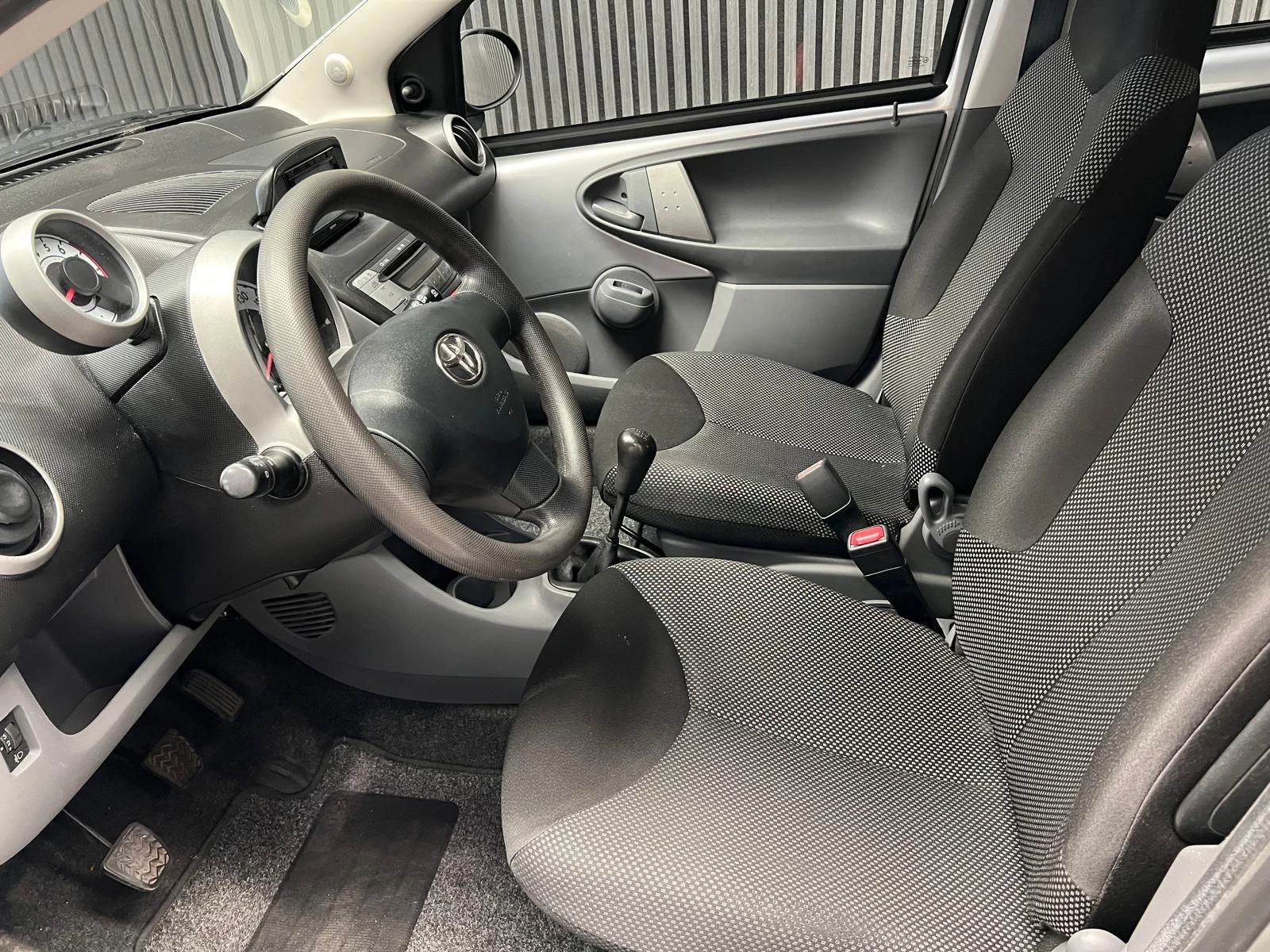 Toyota Aygo 2011 - 1.0-12V Comfort 2e Eigenaar - NAP - Navigatie - Airco afbeelding 20