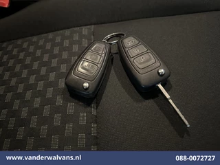 Ford Transit Custom 2022 - 2.0 TDCI 130pk L2H1 Euro6 Airco | Camera | Cruisecontrol | LED | Stoelverwarming afbeelding 20
