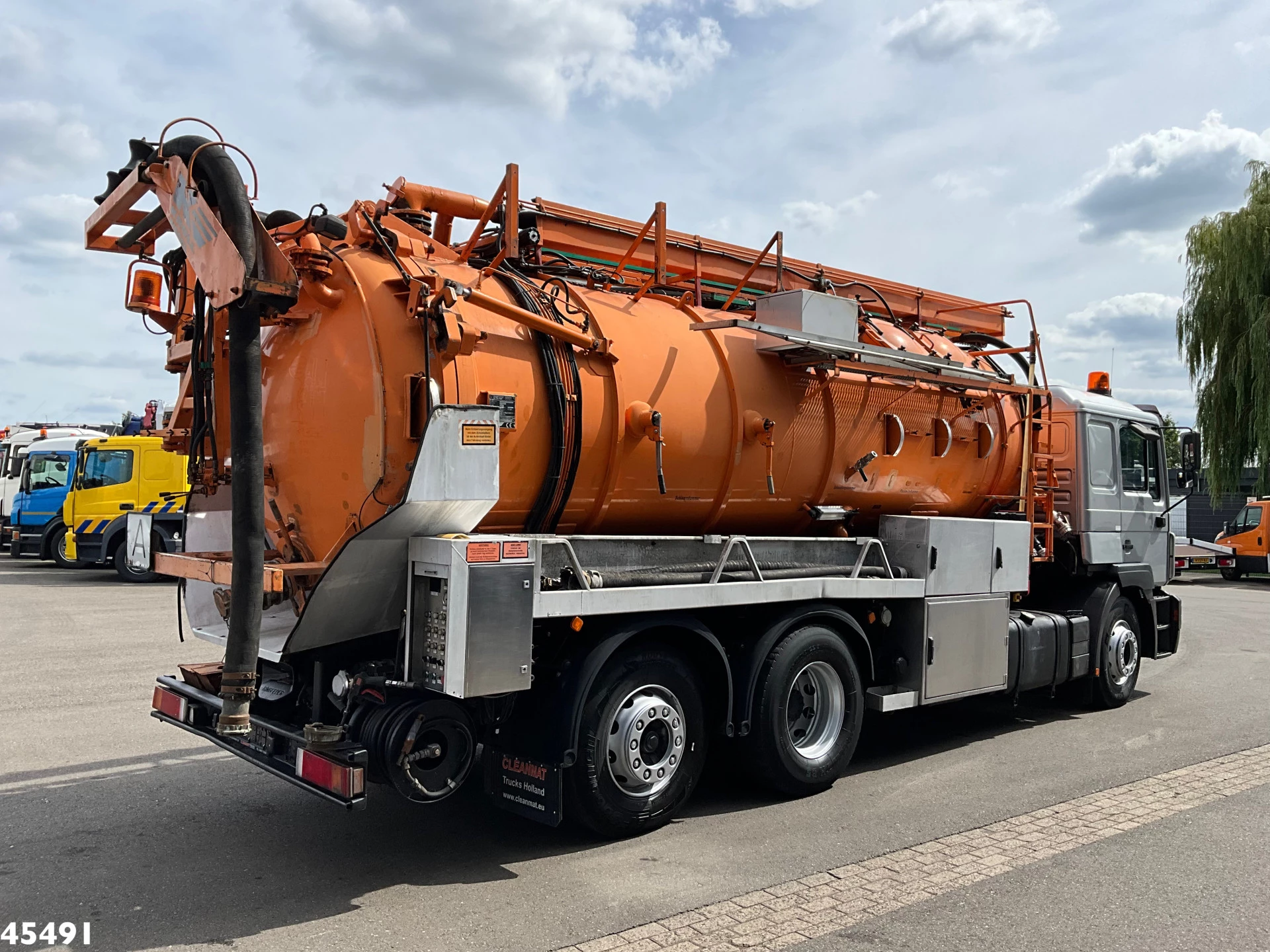 MAN 26.400 Kroll 14.5m³ kolkenzuiger Euro 2 Manual Gearbox 1998 obrázek 5