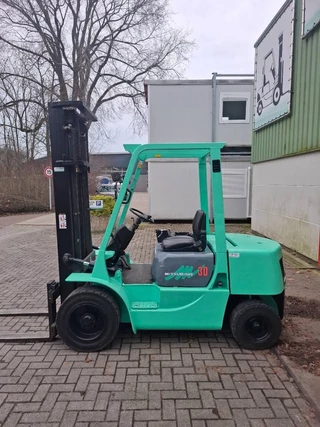 Mitsubishi N/A 1998 - FD30 Heftruck obrazek 1