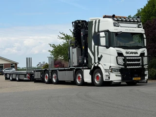 Scania R 2023 - R560 bild 28