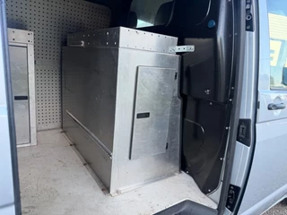 Volkswagen Transporter 2007 - 2.0 L2H1 CNG/BENZINE 170000KM obrazek 10