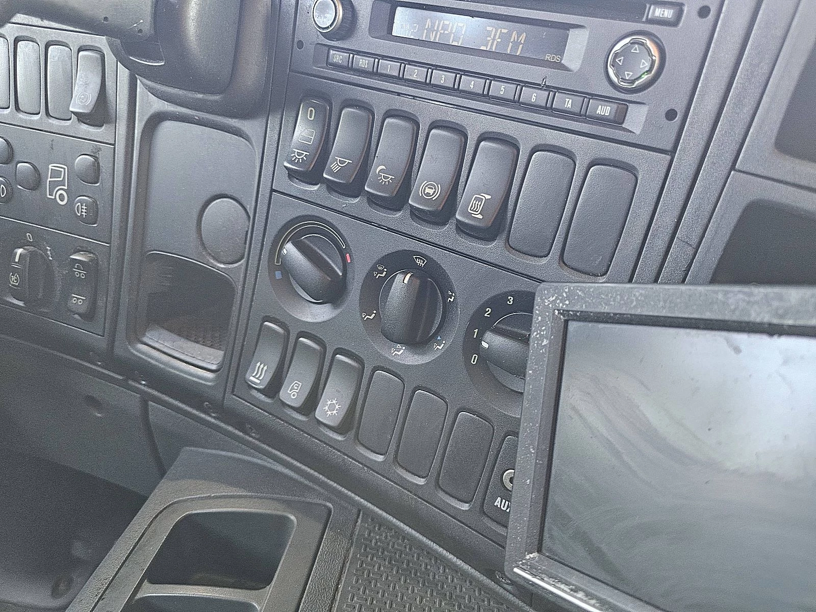 Scania P 2015 - P280 image 11