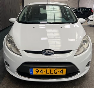 Ford Fiesta 2010 - 1.25 - 1e Eigenaar - NAP - Koppeling + Distr set vervangen obrazek 5