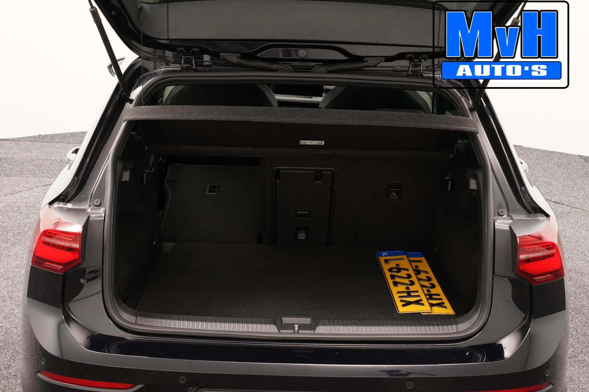 Volkswagen Golf 2020 - 1.5 eTSI R-Line|SPORTSTOEL|LUXE|LED| afbeelding 18