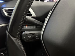 Peugeot 5008 2022 - 1.2 PureTech Allure 7p. image 34