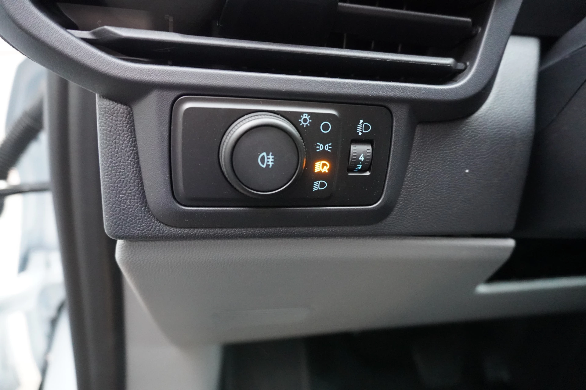 Ford E-Transit 2025 - Cust. 340 L2H1 136PK Trend 65 kWh Elektrisch obrázek 24