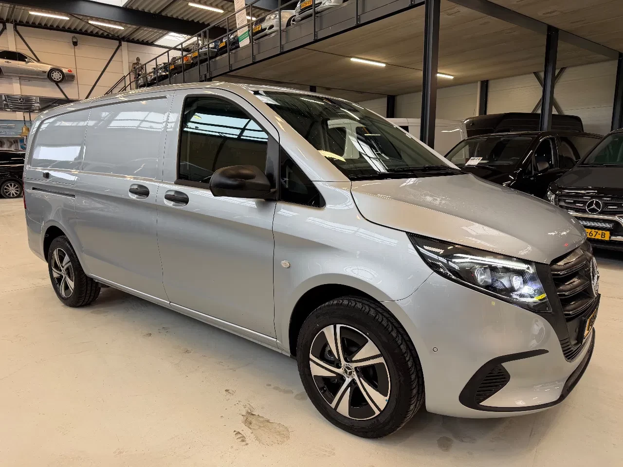 Mercedes-Benz Vito 2024 - 116CDI L2H1 4x4 Automaat Airco Cruisecontrol Trekhaak NIEUW BPM VRIJ zdjęcie 3