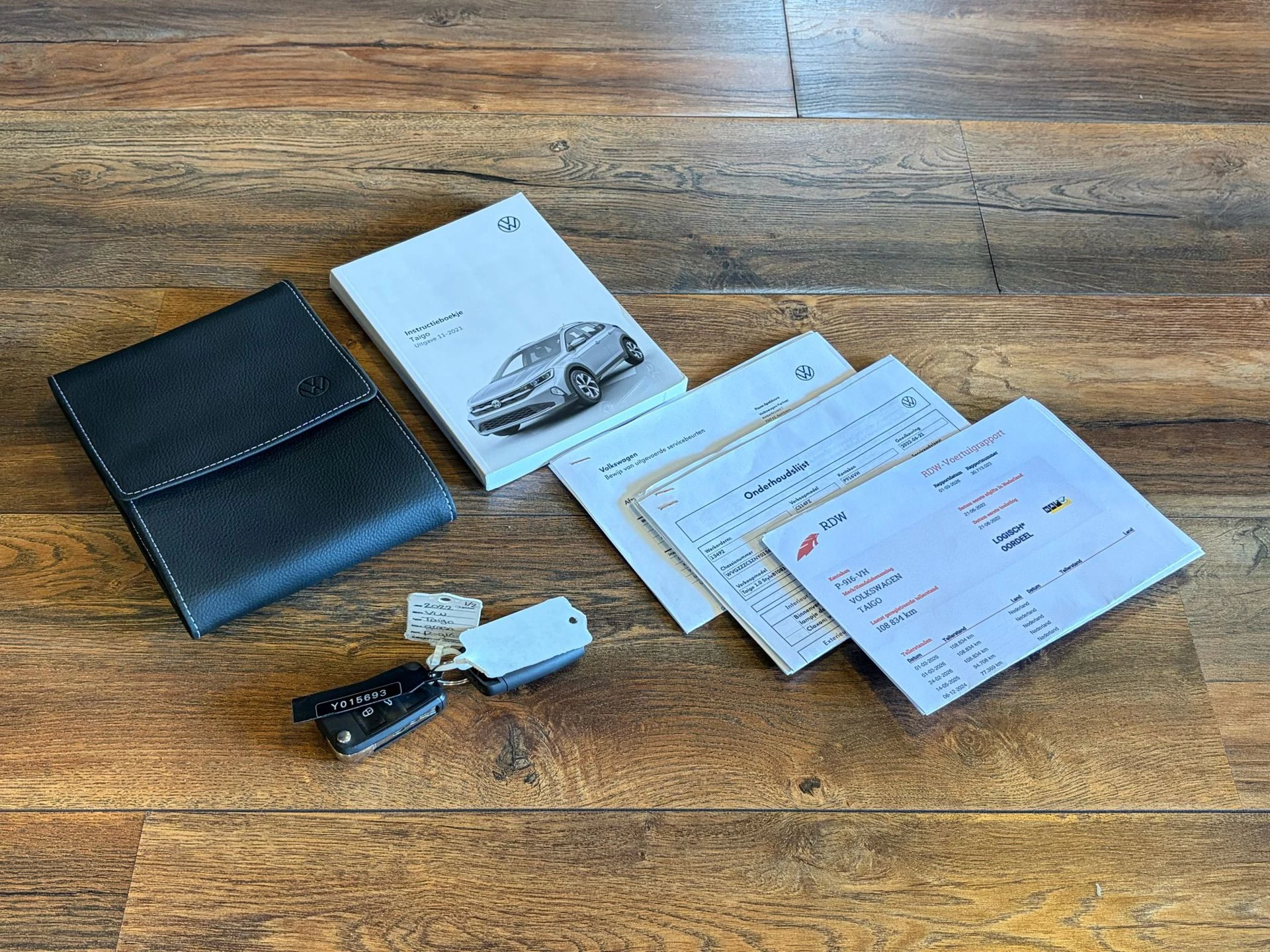 Volkswagen Taigo 2022 - 1.0 TSI Style Automaat Panodak Carplay Keyless Stoelverwarming VisualGreen afbeelding 11