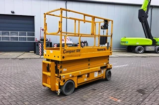 Haulotte 2016 - Compact 10N Electric, 10m Working Height, 230kg Ca zdjęcie 2 miniatura