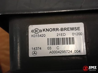 Mercedes-Benz N/A 2014 - Occ EBS voorasmodulator Mercedes zdjecie 5