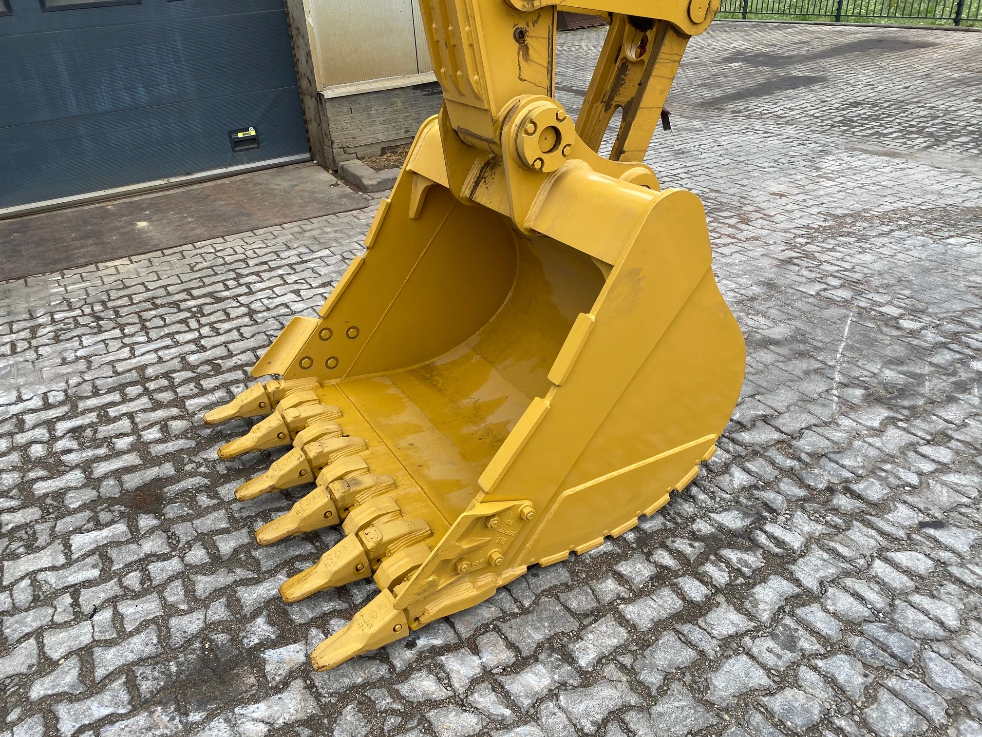Caterpillar 323D3 2022 obrázek 9