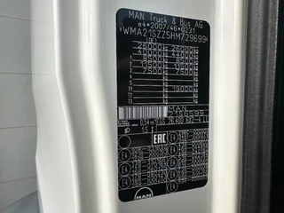 MAN TGS 2017 - 26.400 6X2-4 LL / Euro 6 / Only 275058km / Palfinger PK29002 D / PJ 060 B image 12
