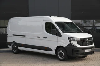 Renault Master 2026 - E-Tech T35 L3H2 Advance long range 87 kWh 143pk - Betimmering - Navi - Camera - Cruise - LED - Carplay/Android - PDC Rondom - 270 deuren - Rijklaar image 3 thumbnail