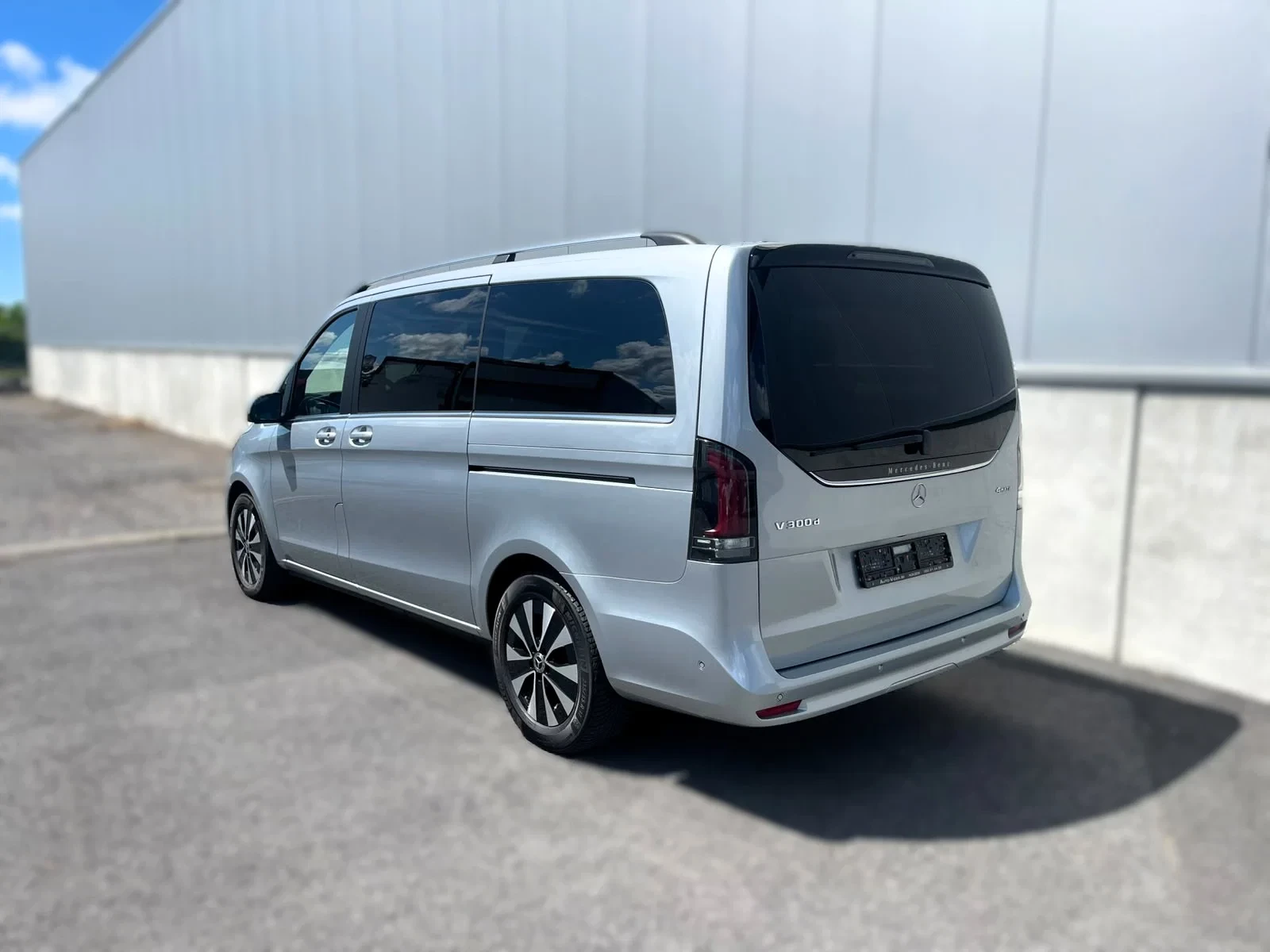Mercedes-Benz V-Class 2024 - *300d 4Matic**Panoschuifdak*Airco V+A*Burmester*AHK 2,5t*Elektr. schuifdeur L+R*4Matic*Stuurverwarming*Stoelverwarming imagen 2