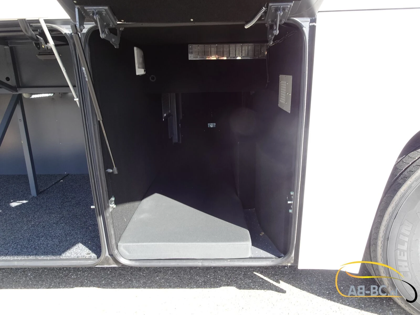Scania Higer Touring HD 51 Seats EURO 6 afbeelding 26