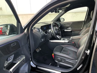 Mercedes-Benz GLB 2024 - 180*AMG-line*Nightpakket*7 personen*Navigatie imagem 3