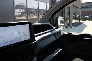 Ford Transit Custom 2024 - 320 2.0 TDCI L2H1 Trend DC 136pk - Carplay - Android - Camera - Trekhaak - LED koplampen - Stoelverwarming - Draadloos laden - Rijklaar imagem 29