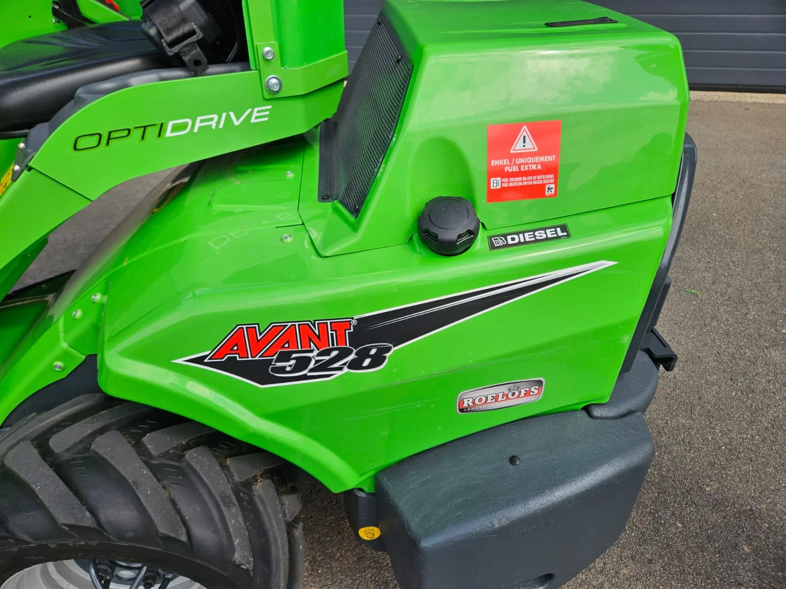 Avant 2024 - 528 TDL+ mini-shovel afbeelding 12