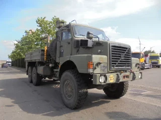 Volvo N 10 1989 - 6X6 L + FASSI image 25