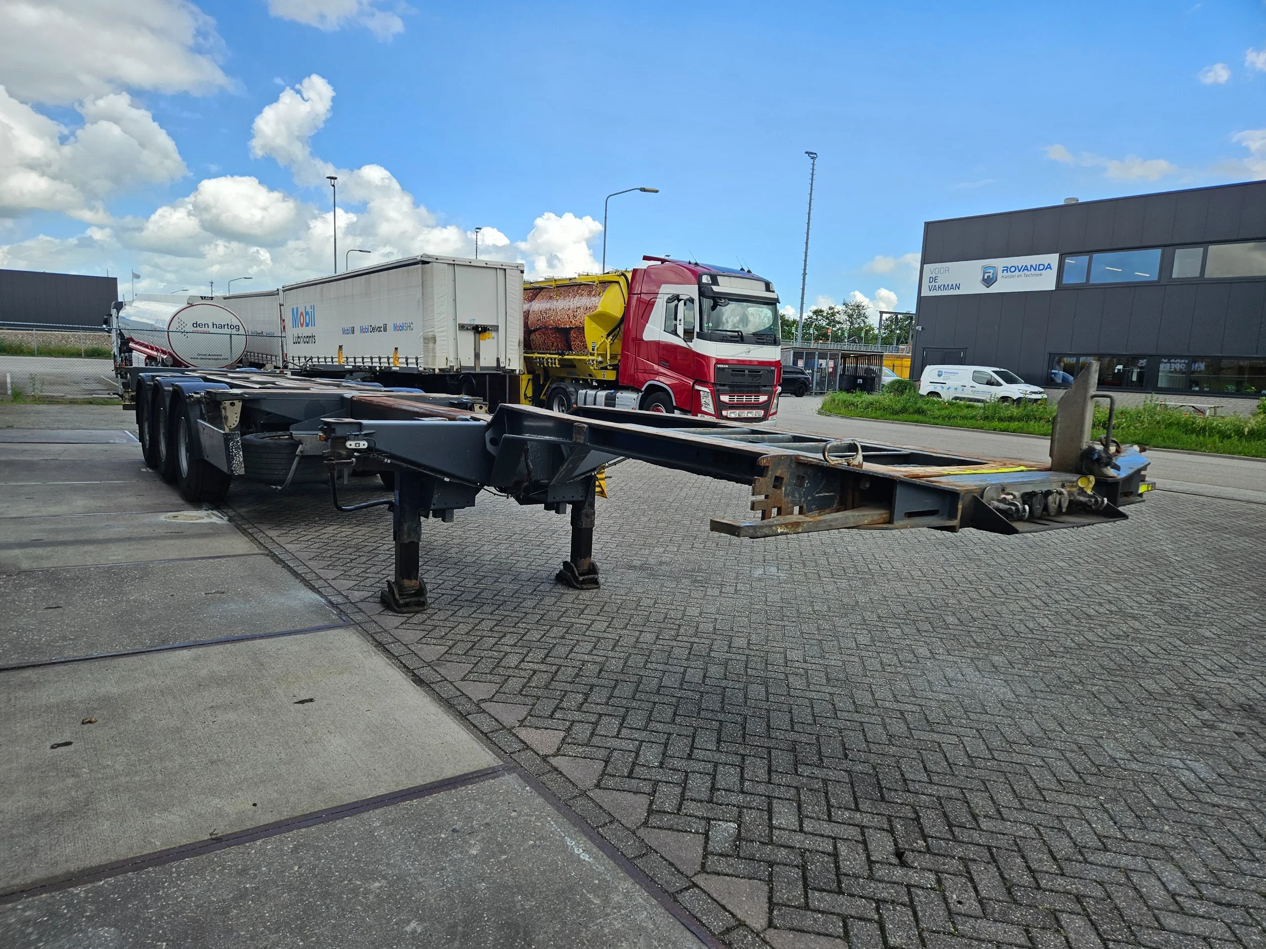 Pacton T3-010 2007 - T3-010 multi chassis geschoopeerd 2x liftas BPW afbeelding 9
