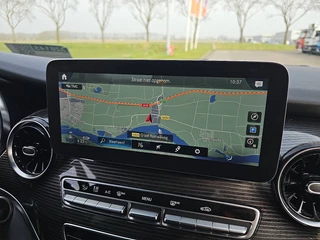 Mercedes-Benz V-Class 2021 - 300 CDI image 12