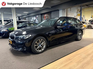 BMW 3 Serie 2022 - Touring 330e Business Edition Plus / trekhaak / sportstoelen / cruise afbeelding 2 miniatuur