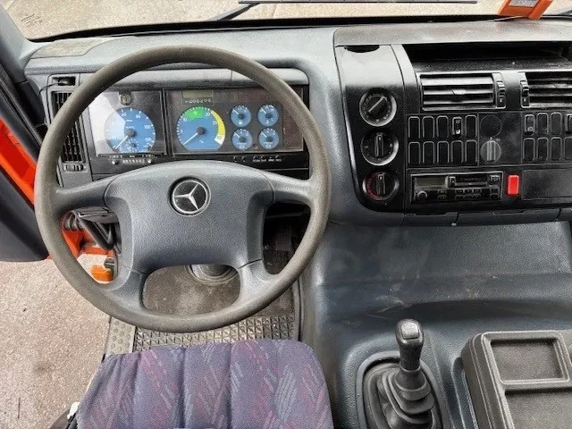 Mercedes-Benz Atego 1999 - 823L DAY CAB (6-CILINDER) 4x2 CHASSIS (MANUAL GEARBOX / SPER DIFFERENTIAL / 6-CILINDER ENGINE) obrázek 6