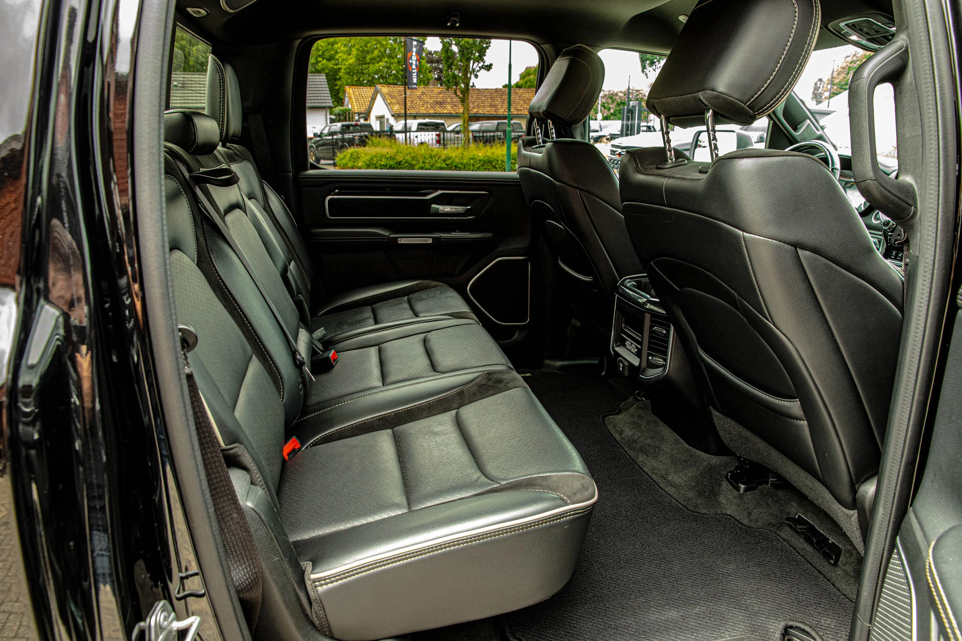Dodge Ram 1500 2020 - Ram laramie V8 obrázek 10