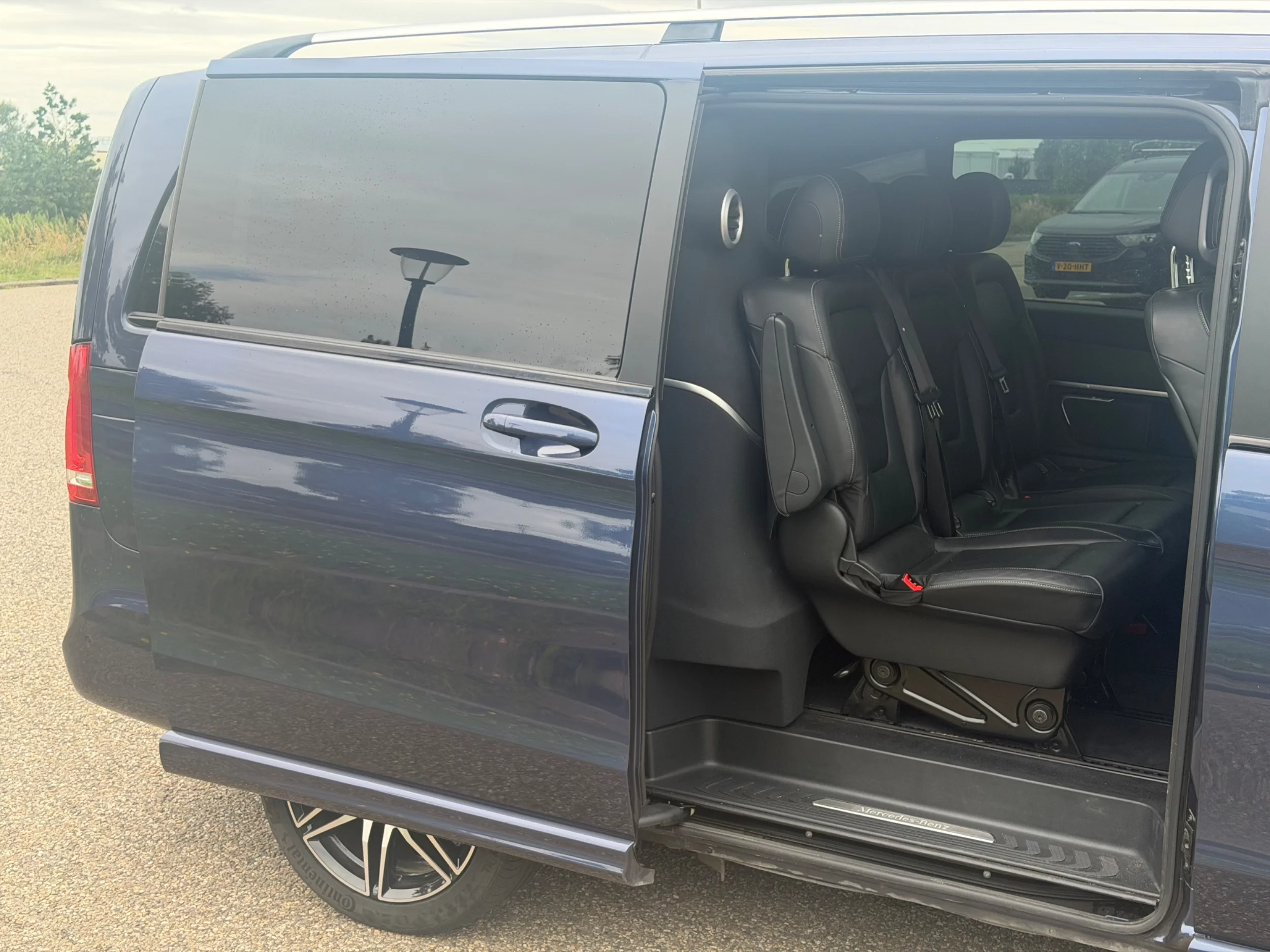 Mercedes-Benz V-Class 2023 - 300D Lang Automaat Airco Navi Luchtvering Memory stoelen obrázek 9