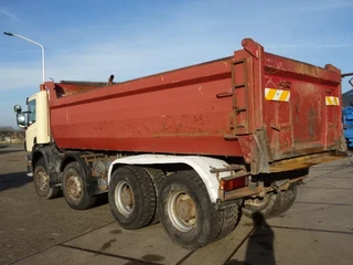 Scania P 2002 - P114-380 8X4 STEELKIPPER 20 CUB,MANUALGEARBOX,RETARDER afbeelding 3 miniatuur