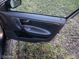 Volvo XC70 2002 - 2.4 T AUTOMAAT GROTE BEURT NIEUWE banden inr.mog. obrazek 27