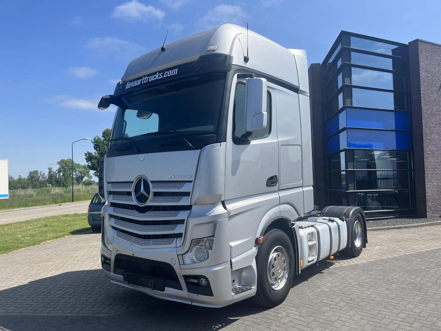 Mercedes-Benz Actros 2014 - 1845 GigaSpace zdjęcie 1