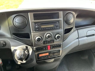 Iveco Daily 2013 - 40 c17 bakwagen luchtgeremd (8760 kg trekgewicht autonoom geremde aanhanger) zdjecie 11