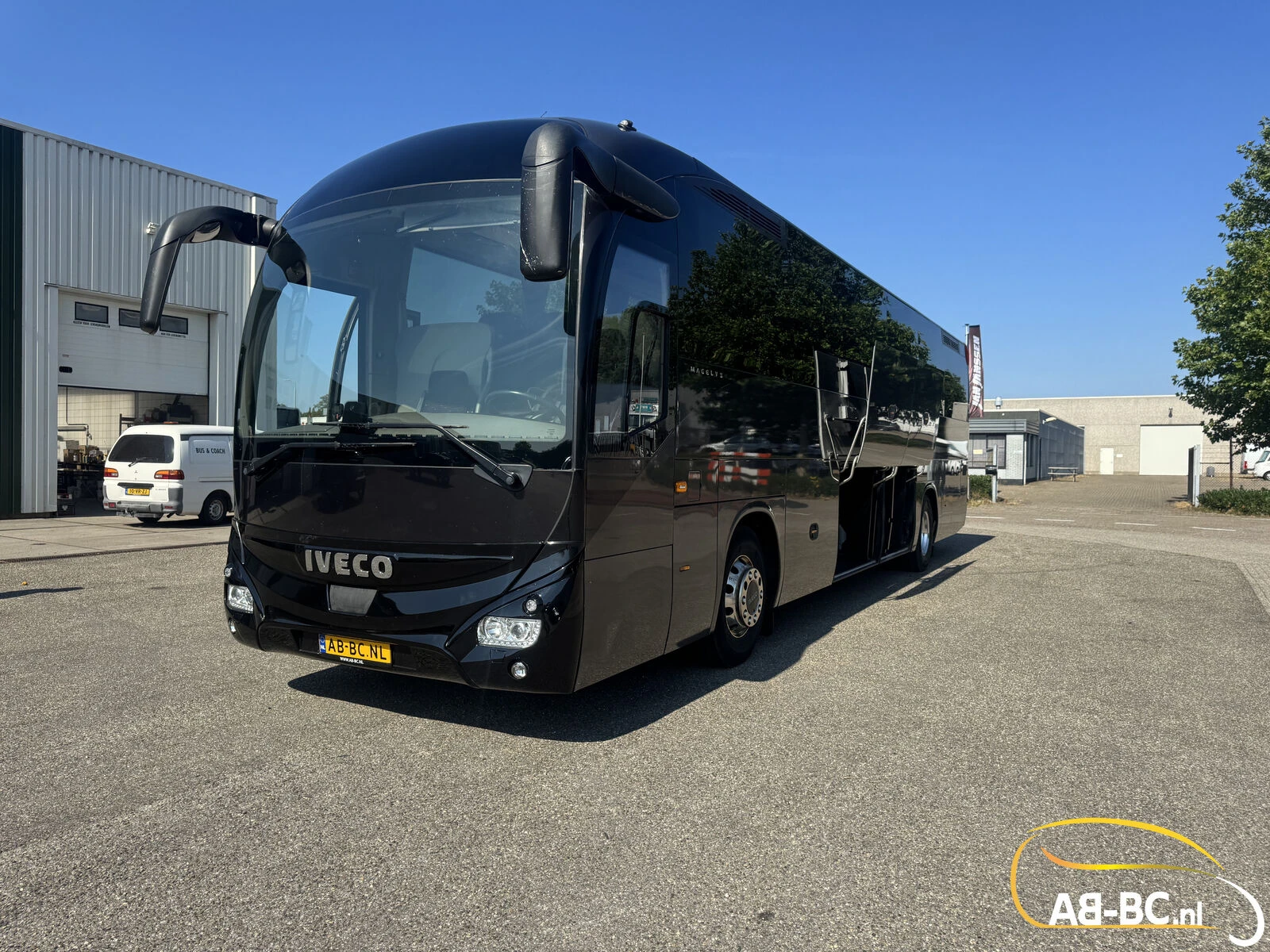 Iveco Magelys 51 Seats EURO 6 2016 image 10